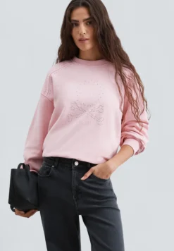 SUDADERA DETALLE STUDS