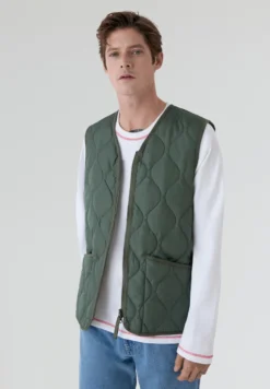TAION | CHALECO MILITAR CUELLO V Y CREMALLERA UNISEX