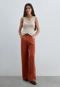 TOP ENCAJE TIRANTES