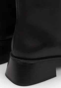 VAGABOND | BOTAS BLANCA