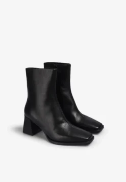VAGABOND | BOTAS HEDDA