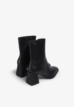 VAGABOND | BOTAS HEDDA