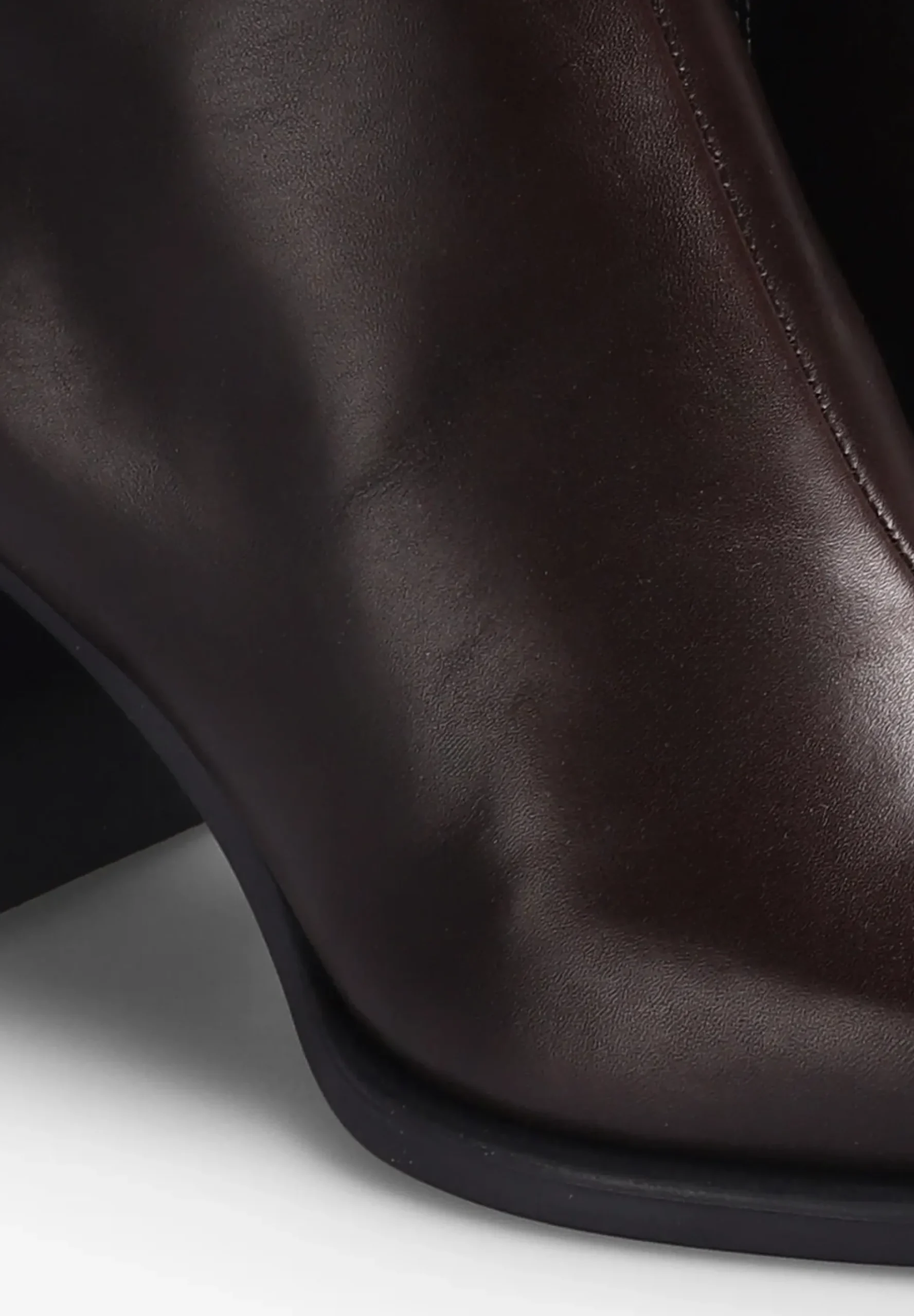 VAGABOND | BOTAS HEDDA