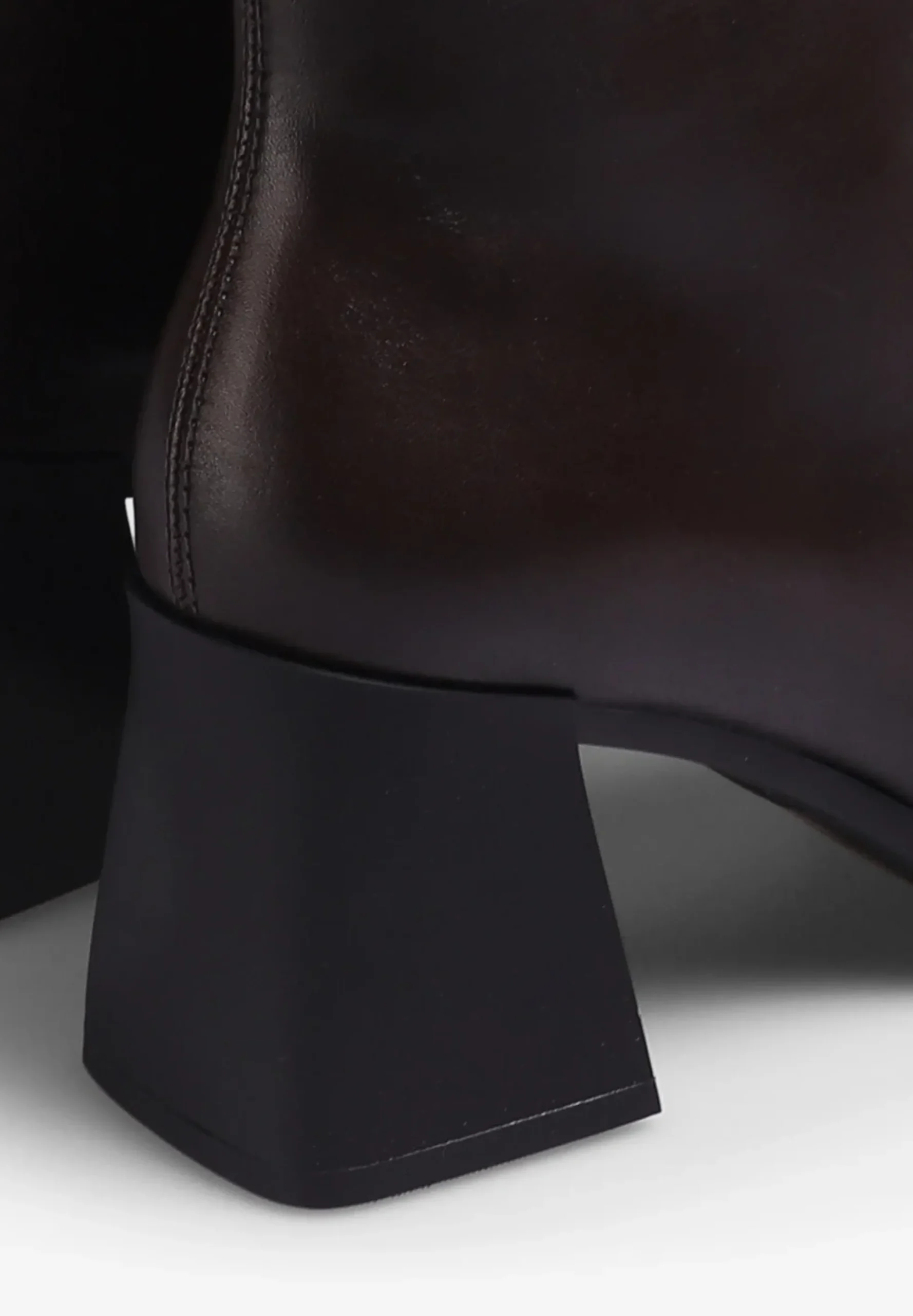 VAGABOND | BOTAS HEDDA