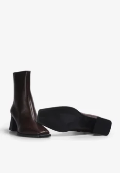 VAGABOND | BOTAS HEDDA