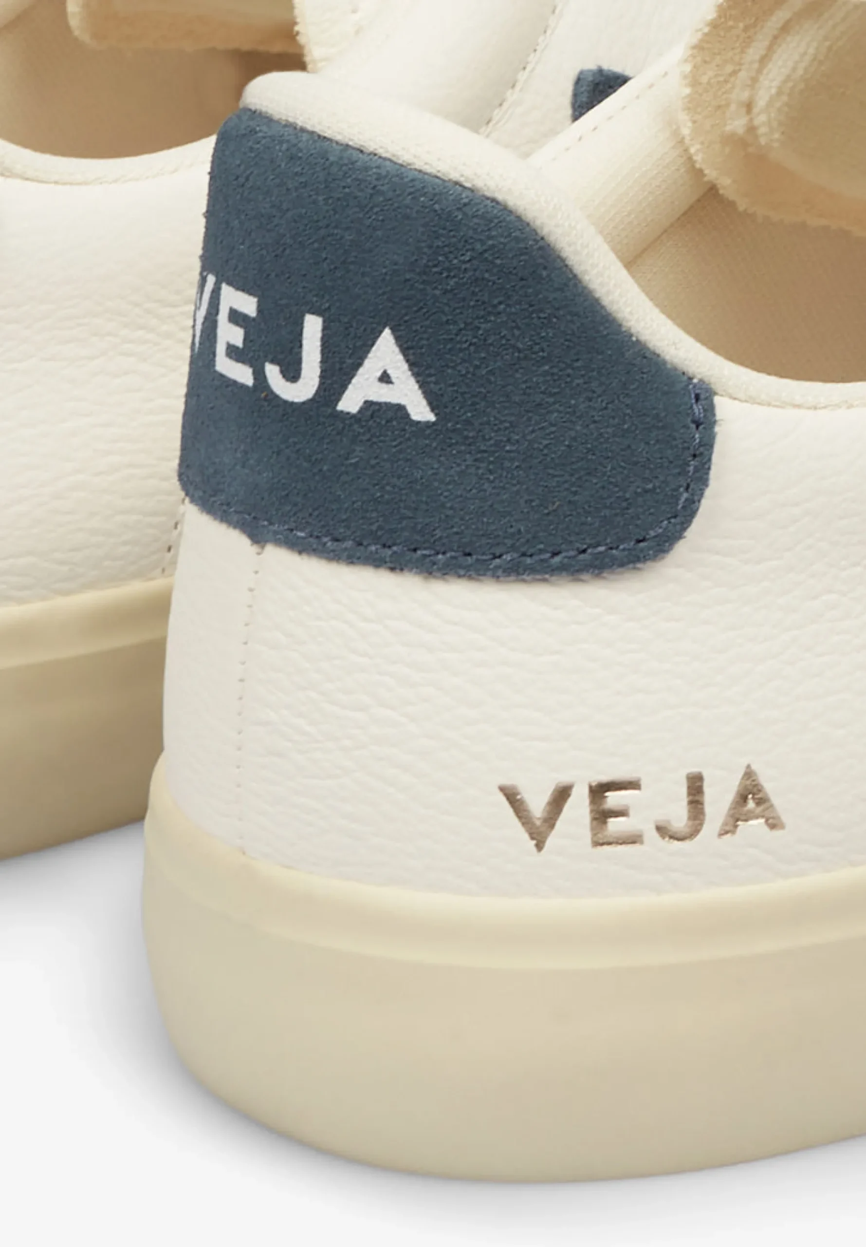 VEJA | SNEAKERS CAMPO CHFREE LEATHER