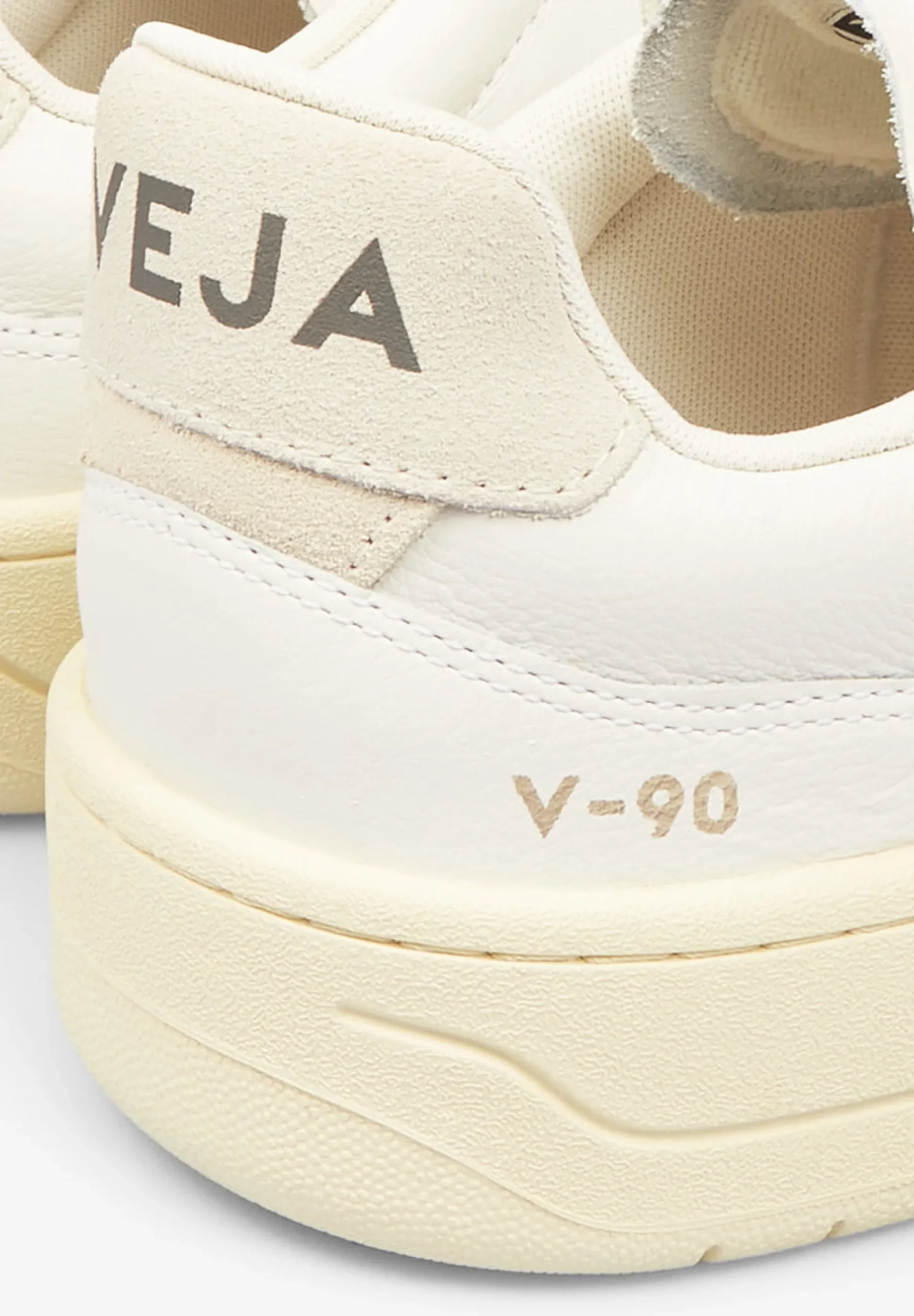 VEJA | SNEAKERS V-90 HOMBRE