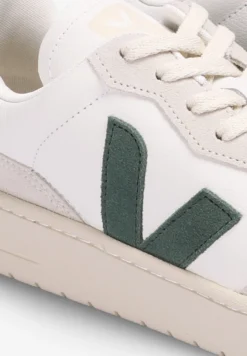VEJA | SNEAKERS V-90 HOMBRE