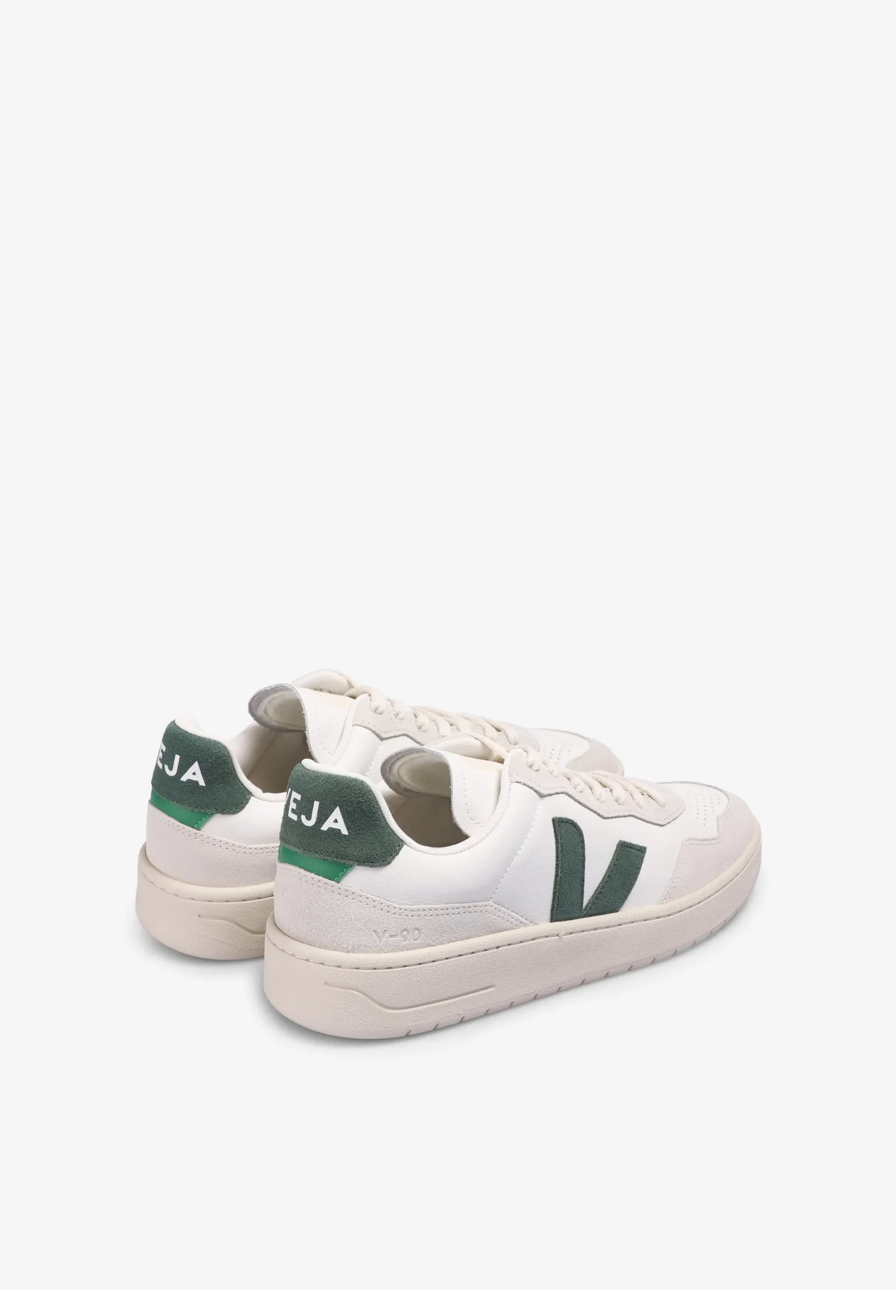 VEJA | SNEAKERS V-90 HOMBRE