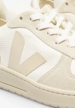 VEJA | SNEAKERS V-10 HOMBRE