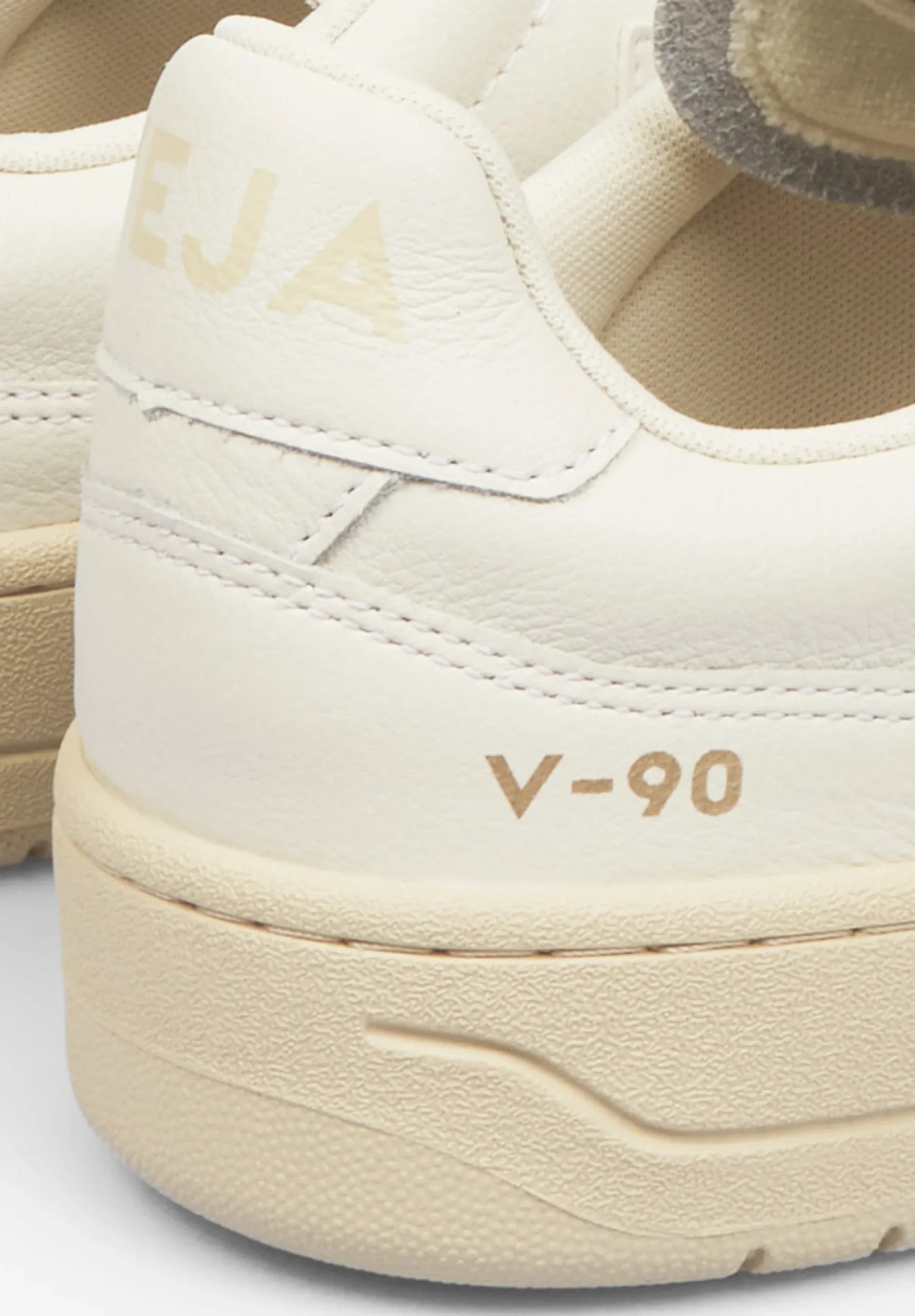VEJA | SNEAKERS V-90 LEATHER UNISEX