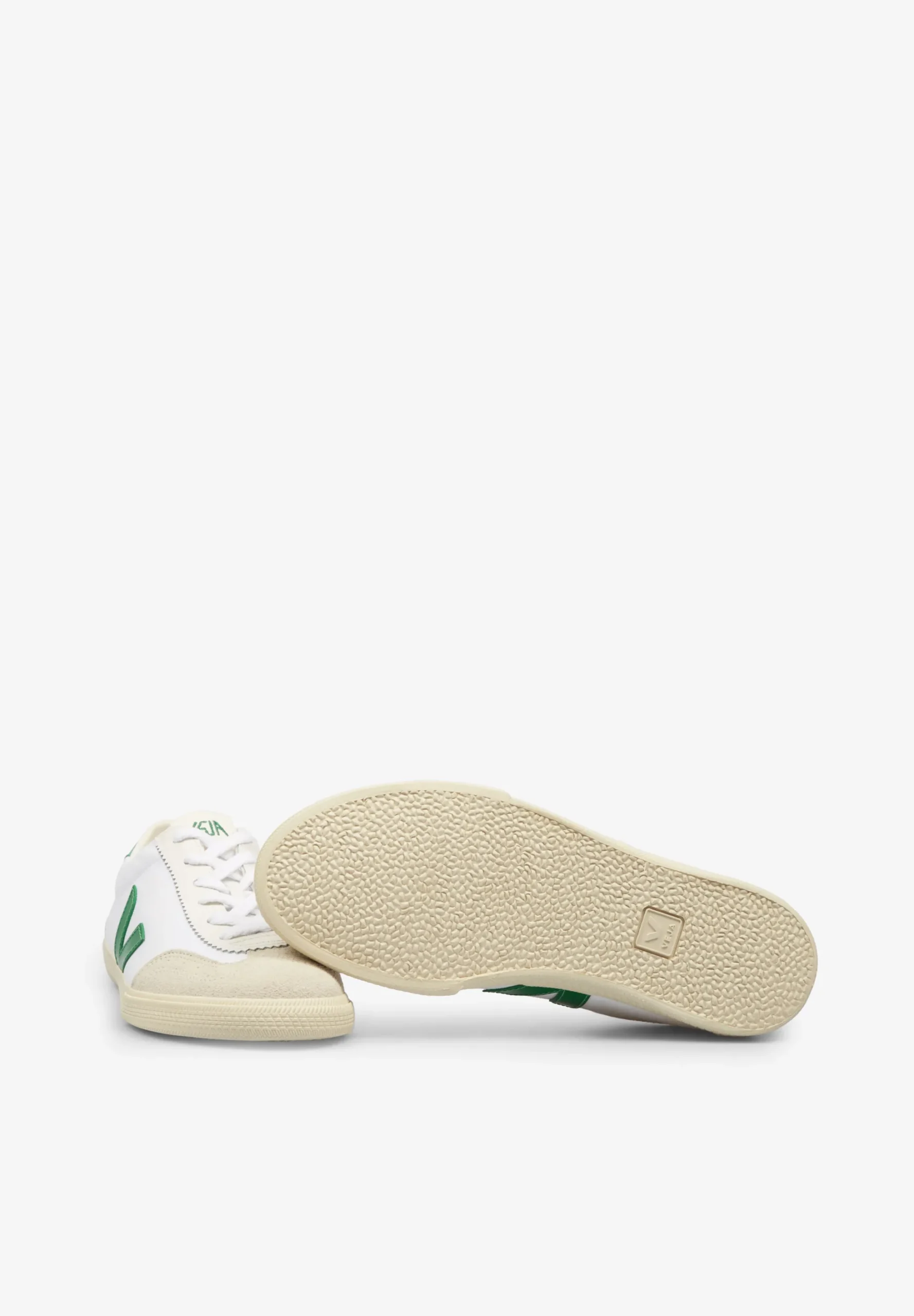 VEJA | SNEAKERS VOLLEY CANVAS HOMBRE