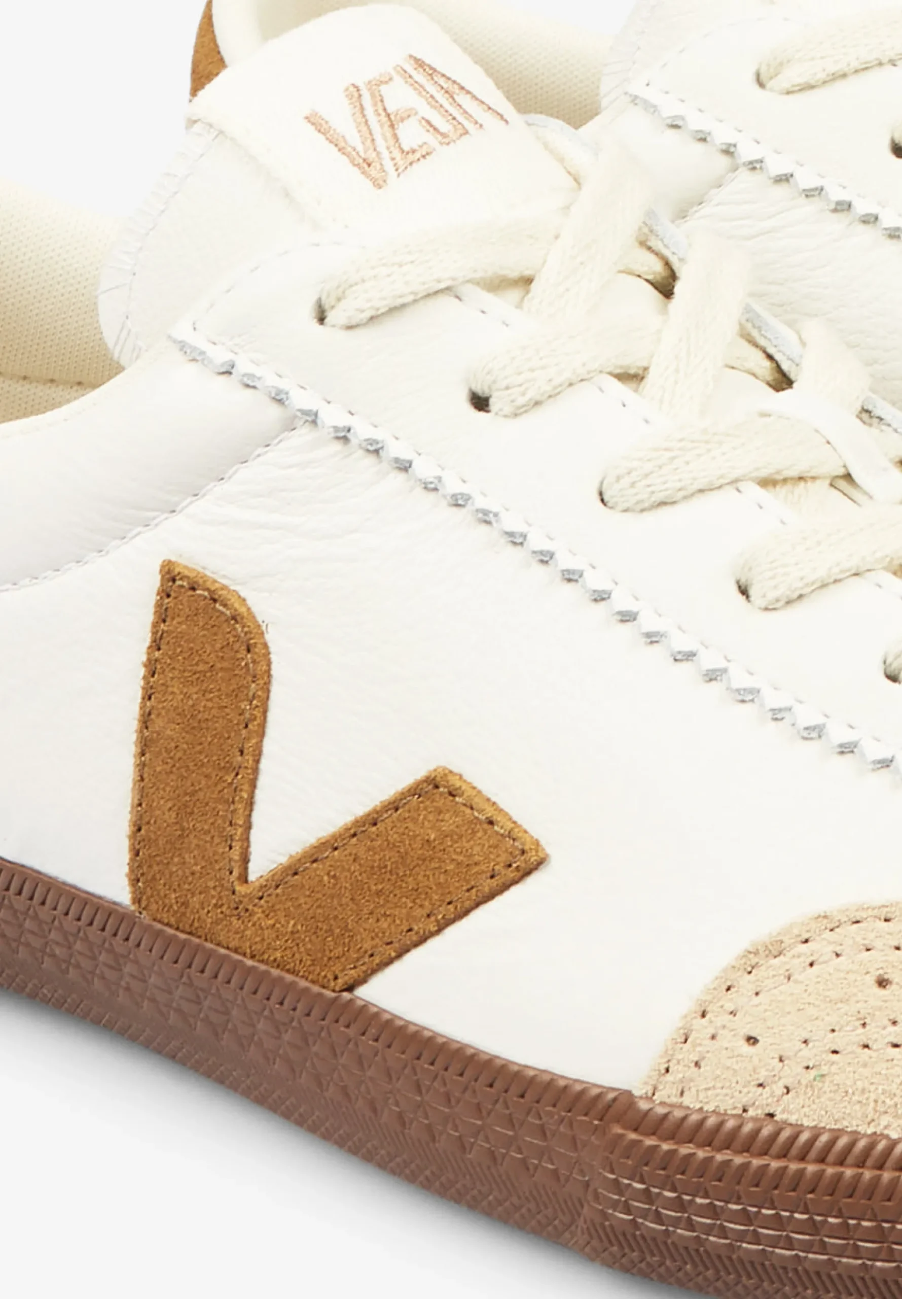 VEJA | SNEAKERS VOLLEY MUJER