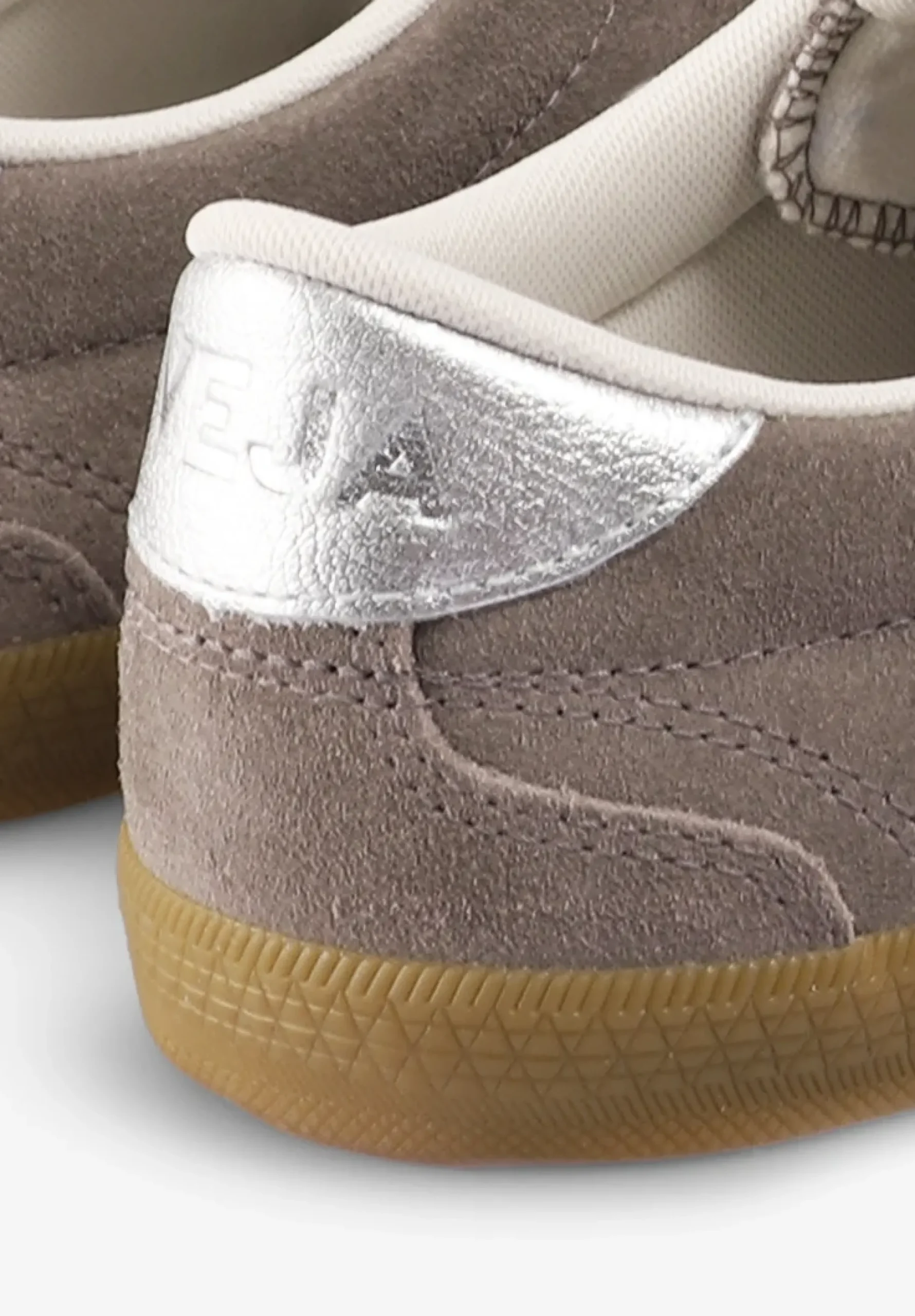 VEJA | SNEAKERS VOLLEY MUJER
