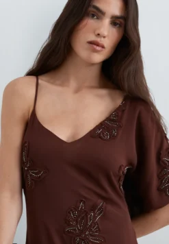 VESTIDO ASIMÉTRICO BORDADO ABALORIOS