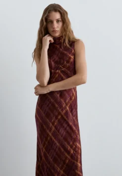 VESTIDO CUELLO HALTER ESTAMPADO