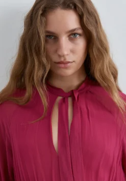 VESTIDO CUERPO PLISADO