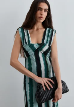 VESTIDO DRAPEADO ESTAMPADO TIE-DYE