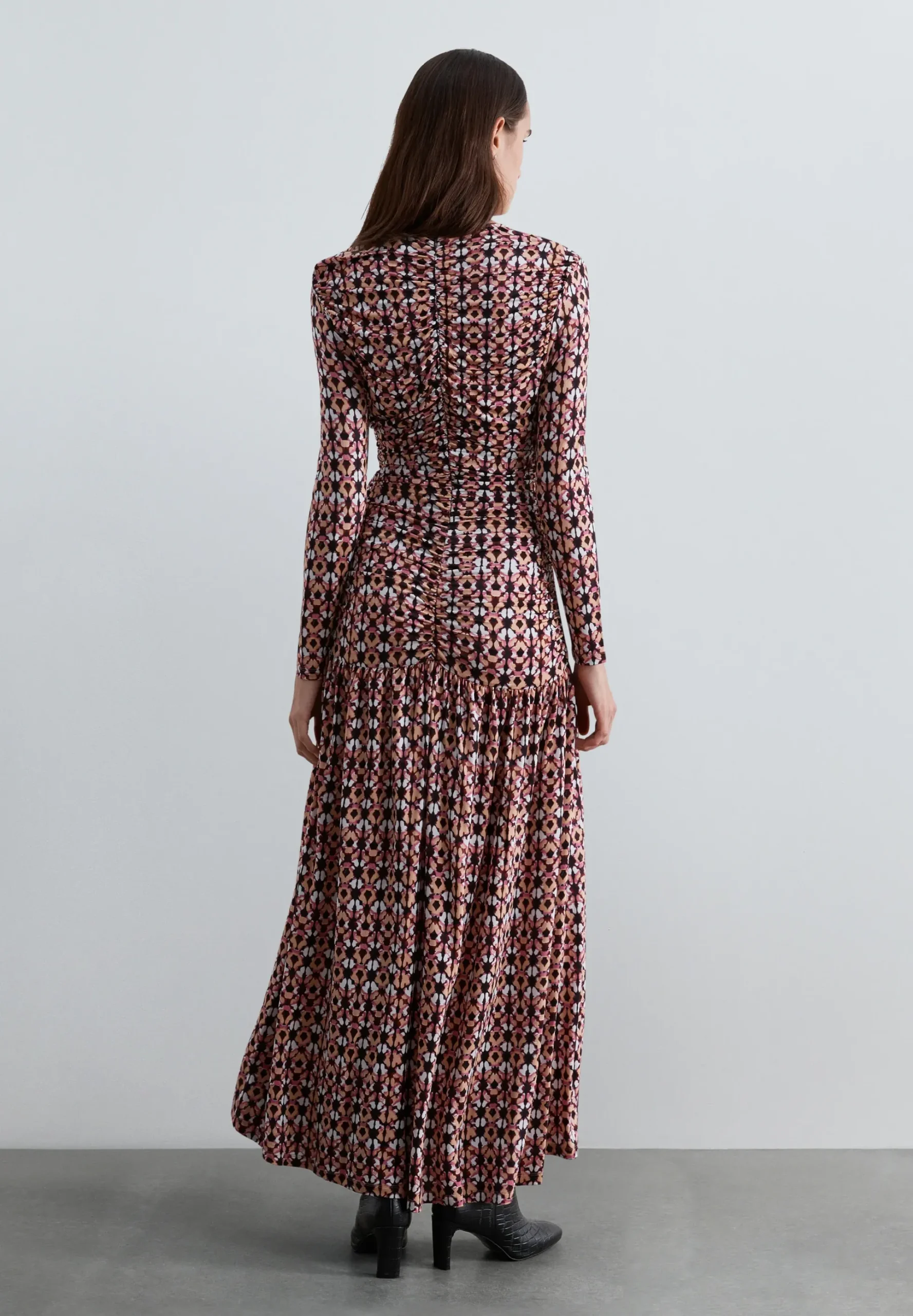 VESTIDO ESTAMPADO CUERPO DRAPEADO