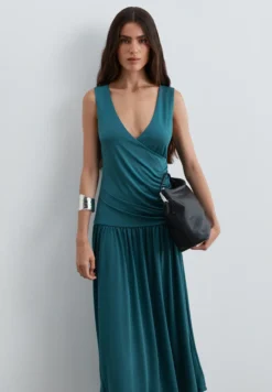 VESTIDO EVASÉ LARGO DRAPEADO