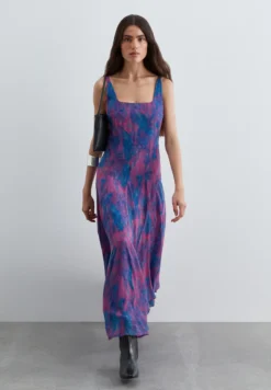 VESTIDO FLUIDO ESTAMPADO
