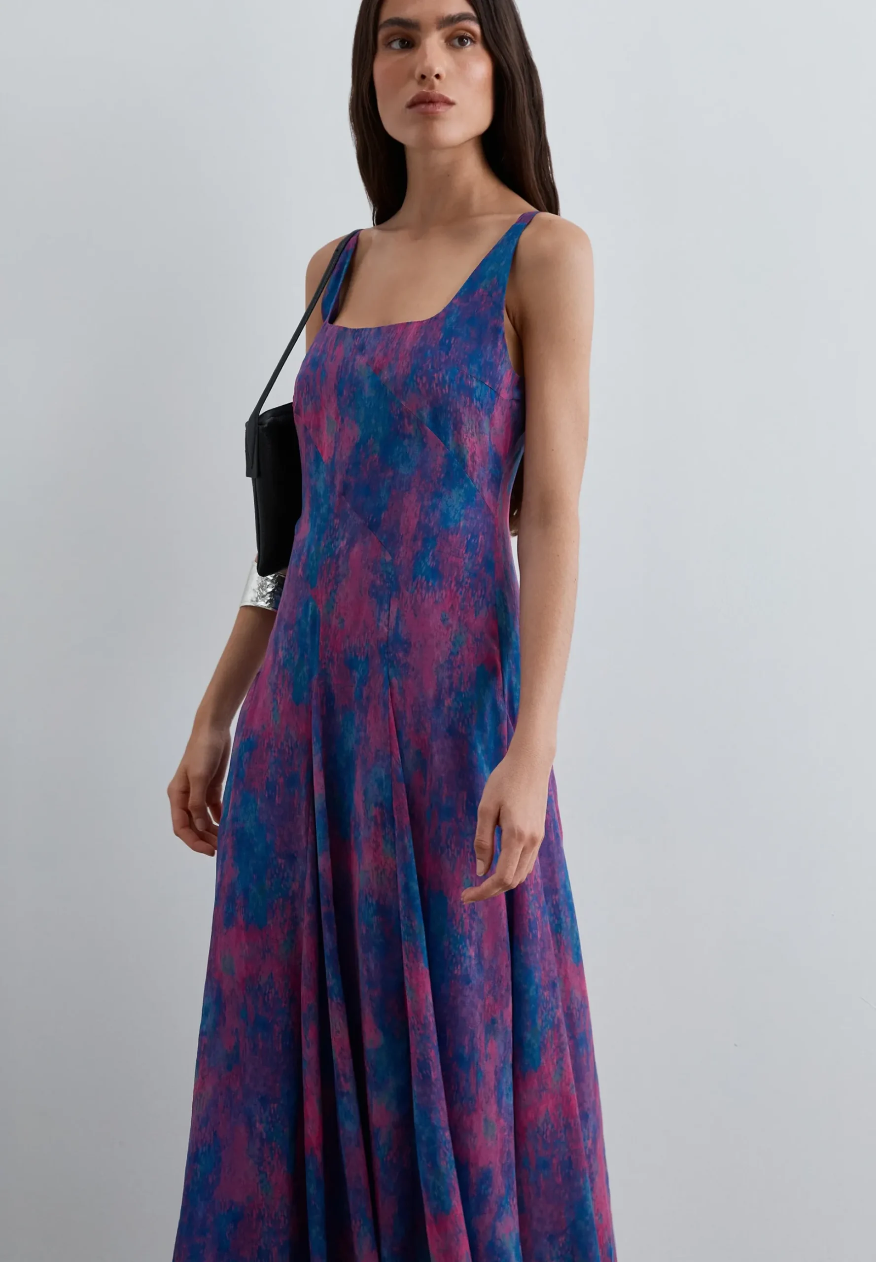 VESTIDO FLUIDO ESTAMPADO
