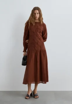 VESTIDO MANGA LARGA FRUNCES