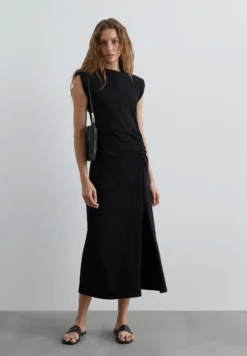 VESTIDO MIDI DRAPEADO LATERAL