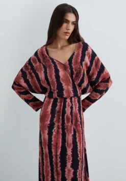 VESTIDO MIDI ESTAMPADO TIE-DYE