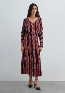 VESTIDO MIDI ESTAMPADO TIE-DYE