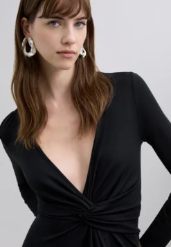 VESTIDO MIDI NUDO