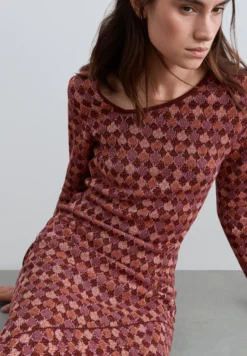 VESTIDO MIDI PUNTO