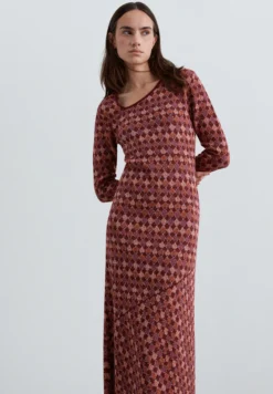 VESTIDO MIDI PUNTO
