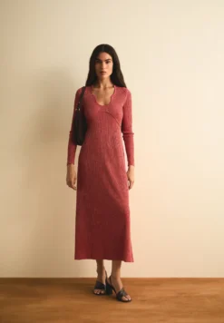 VESTIDO MIDI PUNTO LÚREX