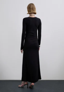 VESTIDO PUNTO COLLAR