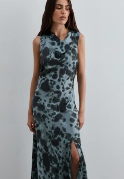 VESTIDO SATINADO ESTAMPADO