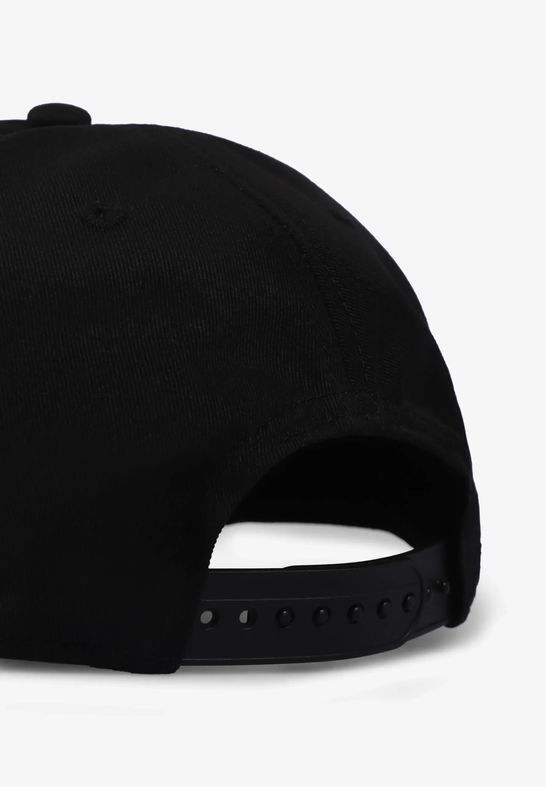 VISIT | GORRA CLASSIC BLACK