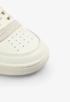 ZAPATILLAS CALAVERA A CONTRASTE