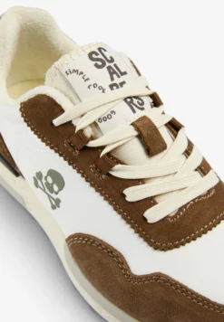 ZAPATILLAS SERRAJE CALAVERA